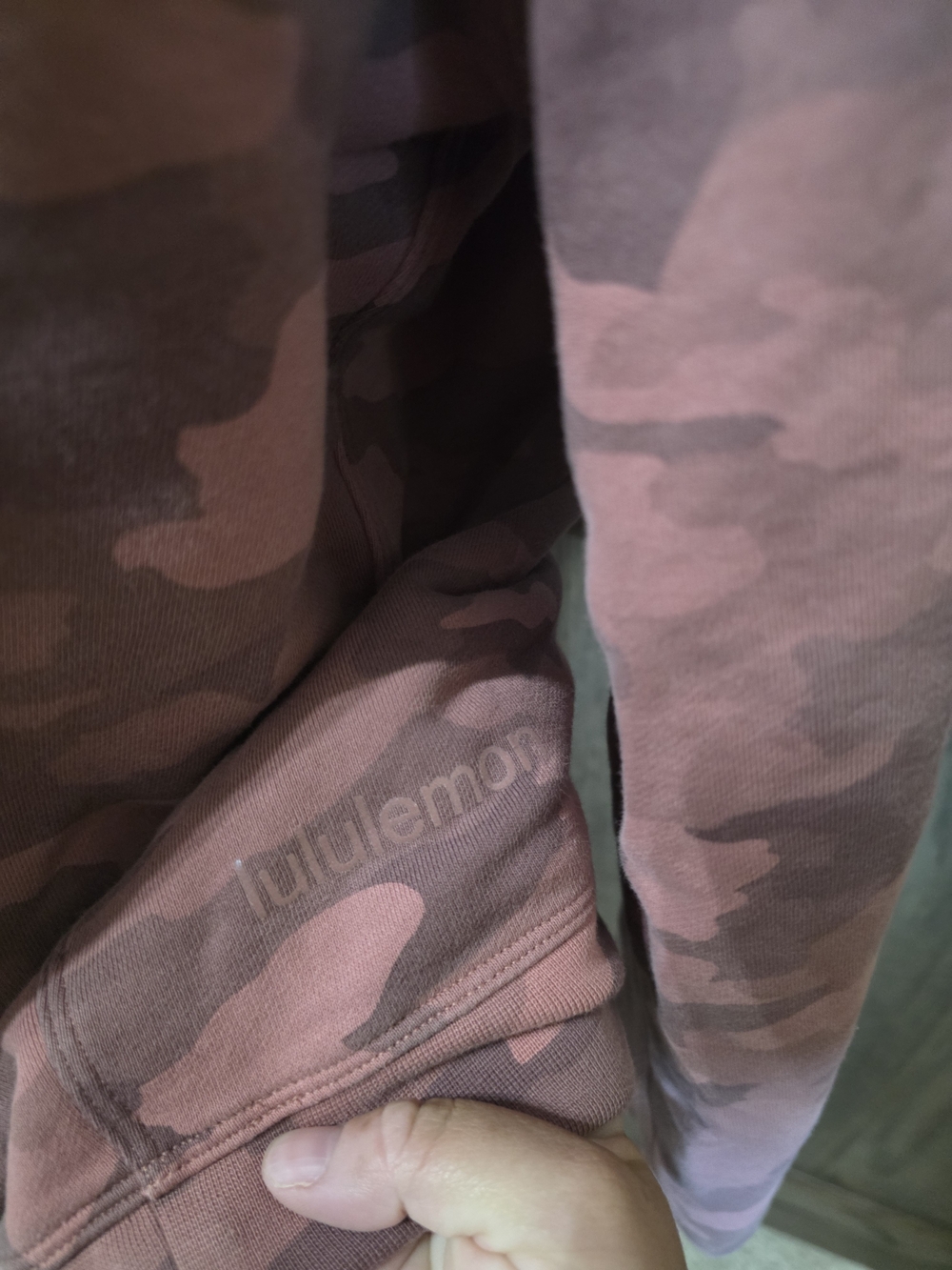 Lululemon Oversized Camo Sweatshirt - Picture 3 of 3